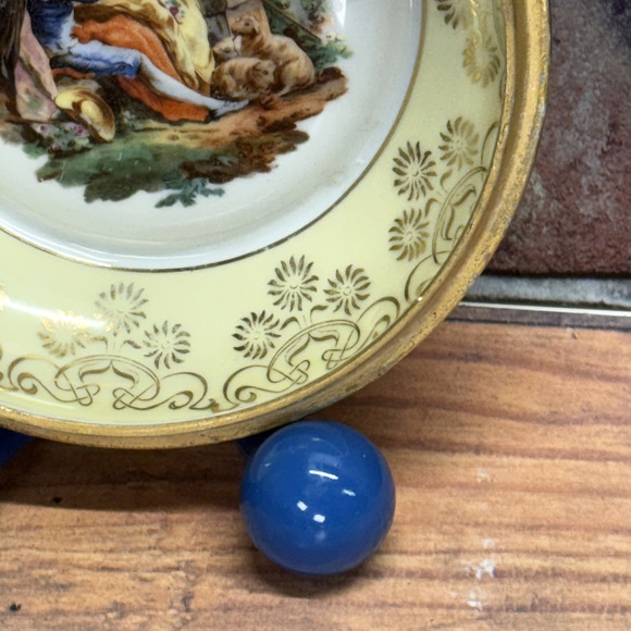 Antique OMECO New York Czechoslovakia 24K Gold Bowl w Painted Courting Couple - Picture 4 of 9